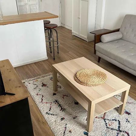 Charming Bright For 2 In Διαμέρισμα