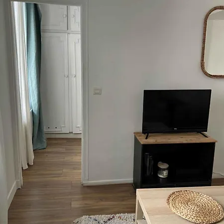 Charming Bright For 2 In Paris