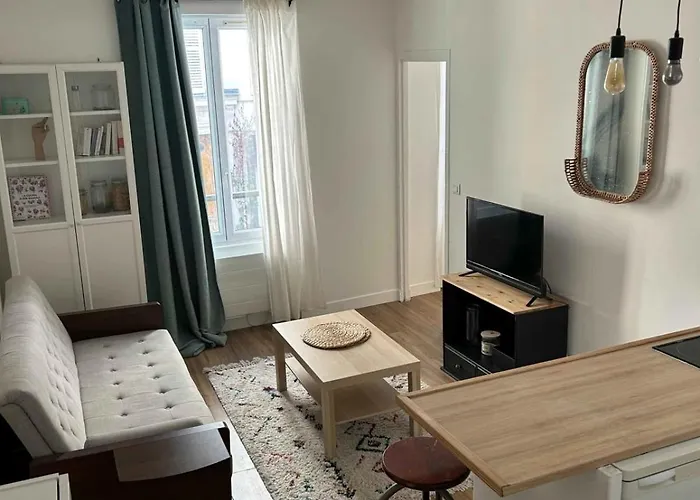 Charming Bright For 2 In Paris